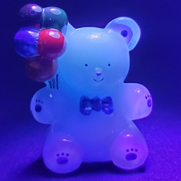 Vntg Boyd "Patrick the Bear" Opaque Baby Blue Handpainted Slag Glass - Picture 7 of 14
